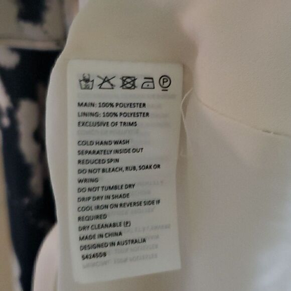 BARDOT Navy/Cream Blue Ruffle Wrap Dress - Size 6/S - Picture 9 of 9